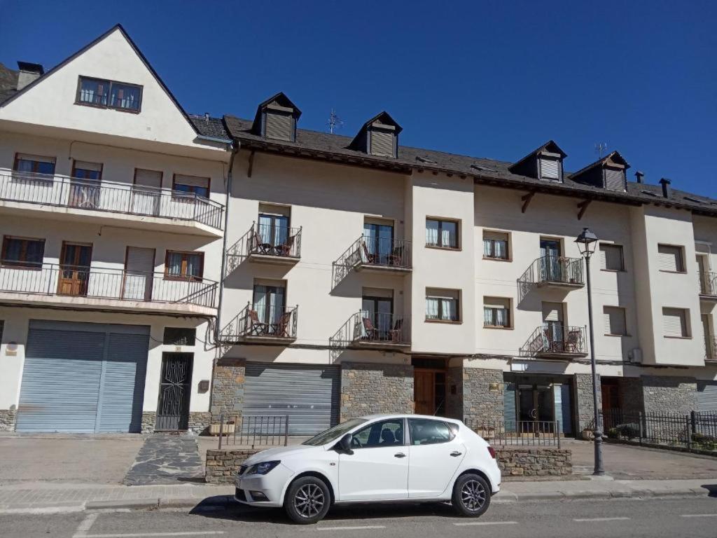 Gasthaus Casa Nando Esterri d'Àneu Exterior foto